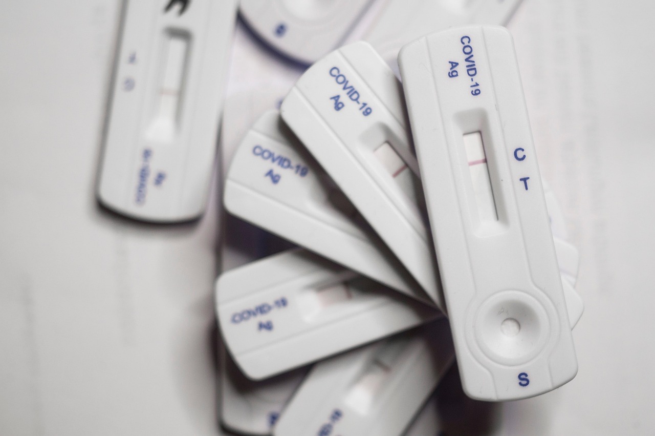 虚拟战场中的隐忧:DDoS攻击与网络监控