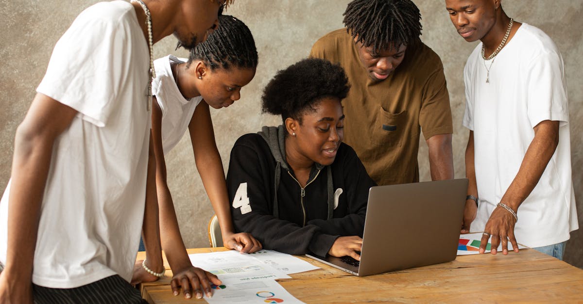 七牛云实名账号:流量卡在国外可以使用吗?需要注意哪些事项?